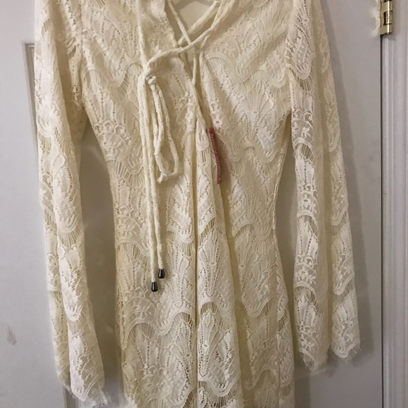 NWT LACE CREAM DRESS - Picture 2 of 2